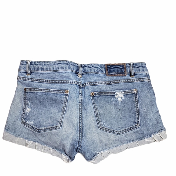 Pull Bear Jean Shorts - Picture 3 of 4